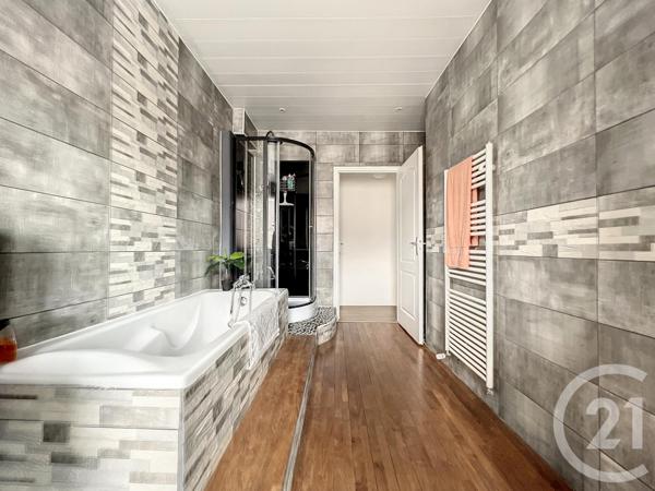 Appartement F6 à vendre  6 pièces - 138,60 m2 HERICOURT - 70