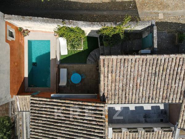 VIEUX VILLAGE DES ANGLES – DEMEURE DE CARACTÈRE DU XVIIIᵉ SIÈCLE AVEC PISCINE ET GARAGE