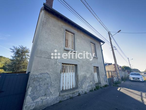 Maison
         4 pièces
        - 100 m² 110 000 € *