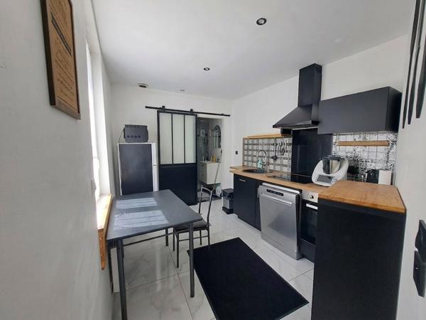 Immeuble 4 pièces à vendre Châtellerault - 86100 / Réf: 12059