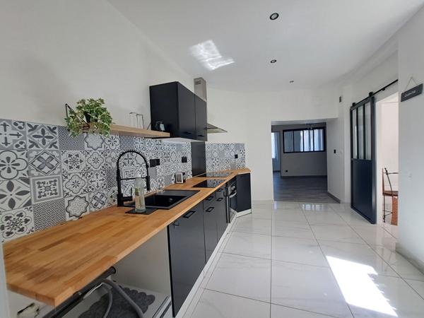 Immeuble 4 pièces à vendre Châtellerault - 86100 / Réf: 12059
