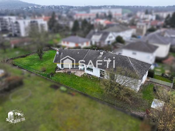 Maison individuelle de plain-pied avec sous-sol complet