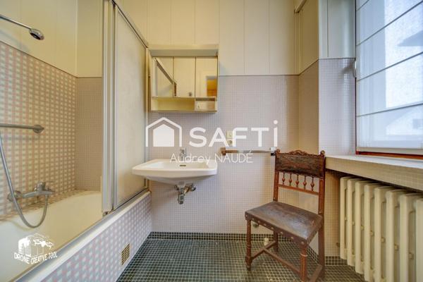 Maison individuelle de plain-pied avec sous-sol complet