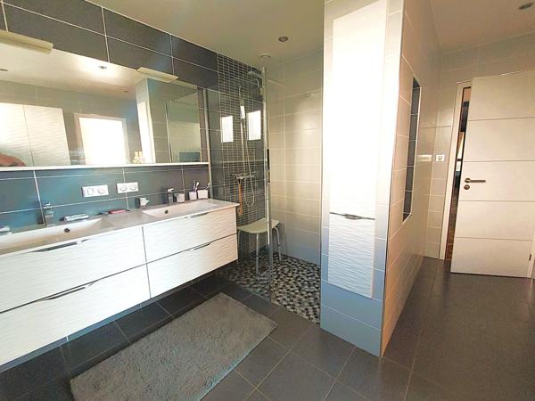 Maison 7 pièces 192 m2