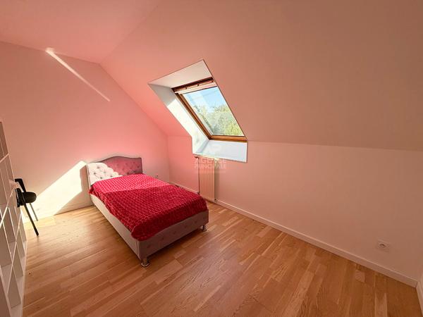 Maison Courdimanche 8 pièce(s) 165.19m2 519 900 € **  - Référence  2314