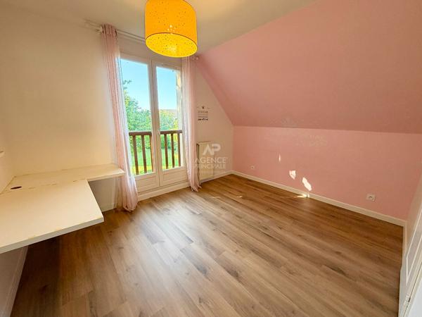 Maison Courdimanche 8 pièce(s) 165.19m2 519 900 € **  - Référence  2314