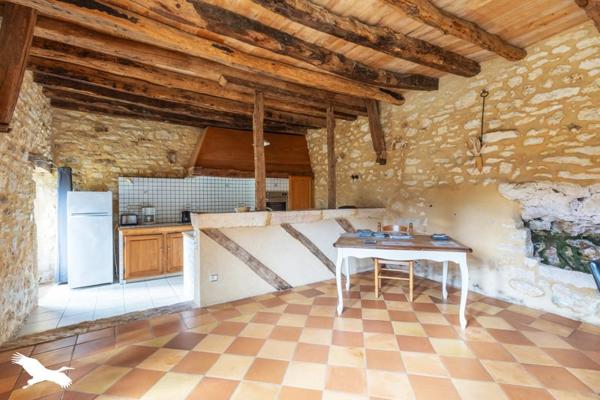 Maison à vendre |  Les Eyzies-de-Tayac-Sireuil |  3 pièces | 101 m²