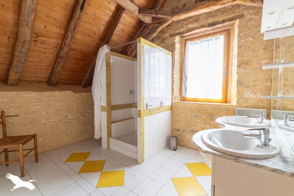 Maison à vendre |  Les Eyzies-de-Tayac-Sireuil |  3 pièces | 101 m²