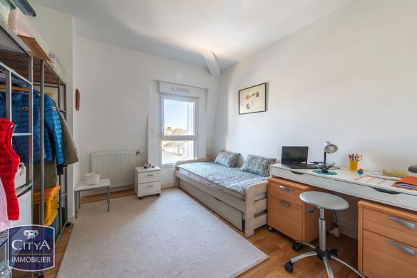 Appartement à vendre 6 pièces 122.27m² Laval (53000)