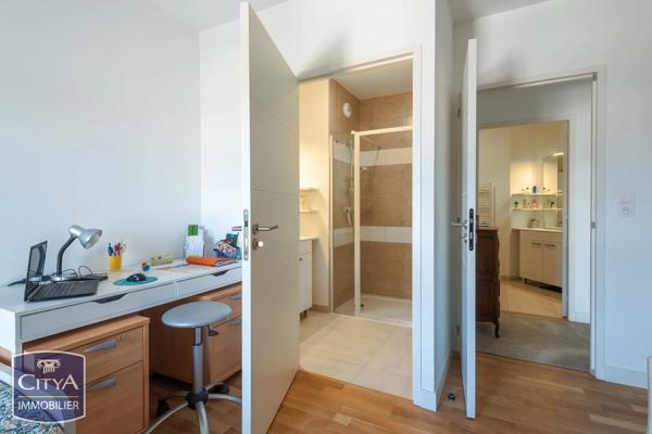 Appartement à vendre 6 pièces 122.27m² Laval (53000)