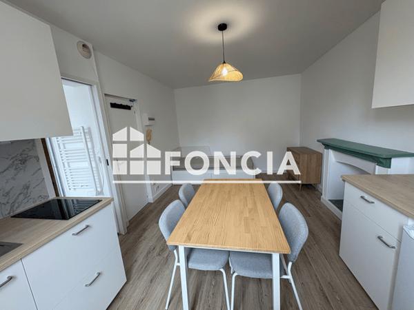 Location Studio meublé 18.9 m² - Laval 53000