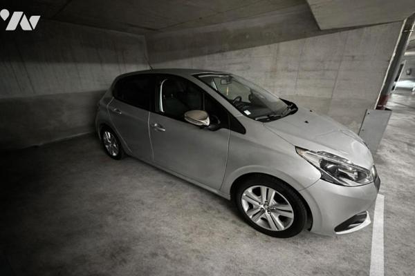 NICE - SAINT ROCH PLACE DE PARKING