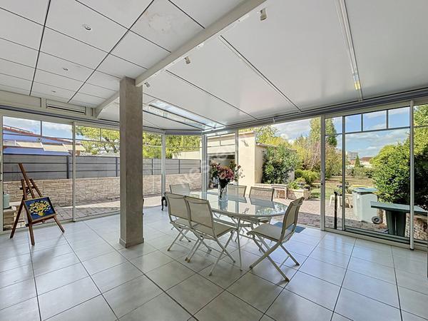 A vendre : Maison familiale de 7 pièces avec un joli jardin et garage- Rezé