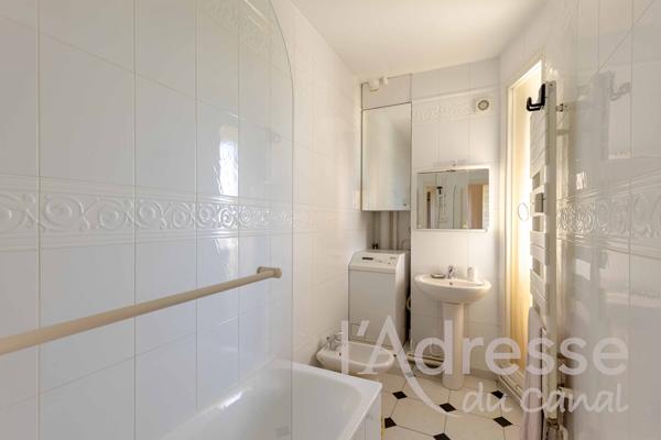Appartement d'angle en étage élevé avec vue de rêve