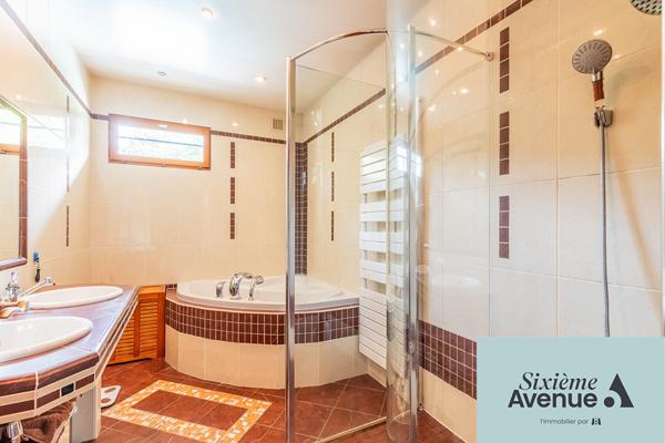 Maison 7 pièces 163 m2