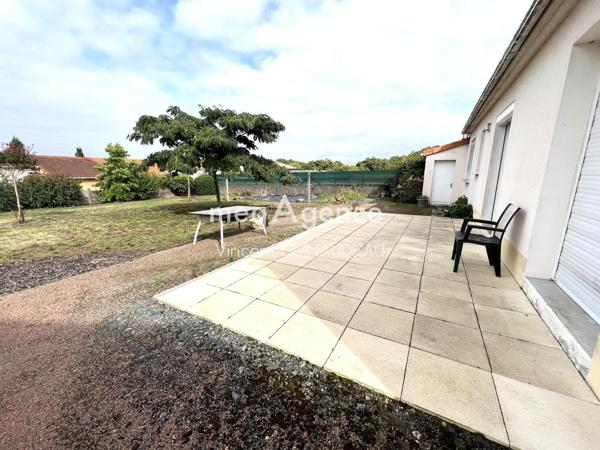 Maison à LA ROMAGNE, 49740 - 4 pièces 88m²