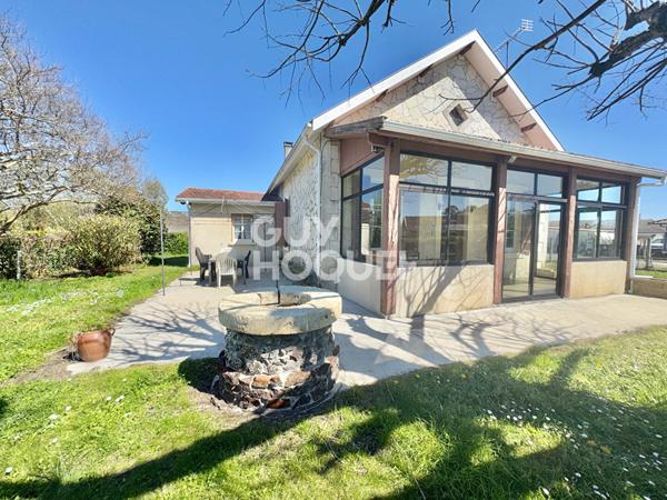 Maison familiale avec du cachet à GROS potentiel au coeur du Teich