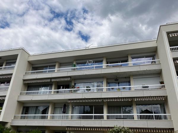 Appartement - Quartier Saint-Nicolas €599 000 ** - Référence 12857