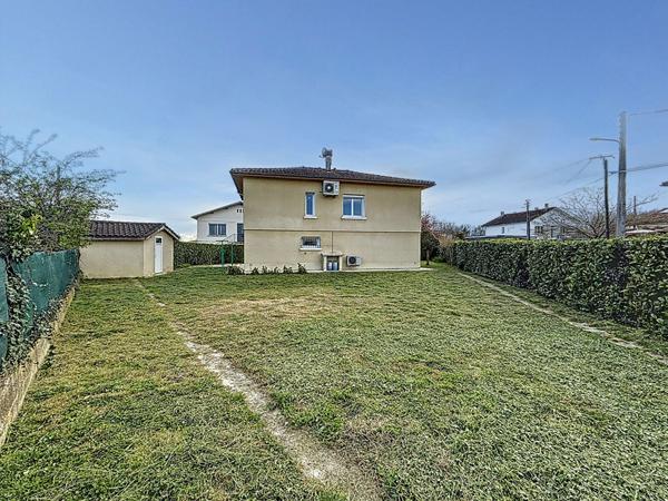 A vendre Maison 97m2, 6 pièces avec jardin et garage à Seissan