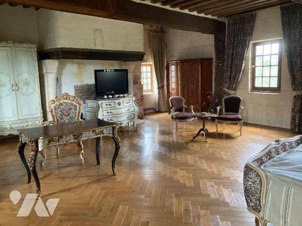 Située à 20 min de Bernay et à 14 min du Neubourg, l'étude vous présentent un Manoir du XVII° s...