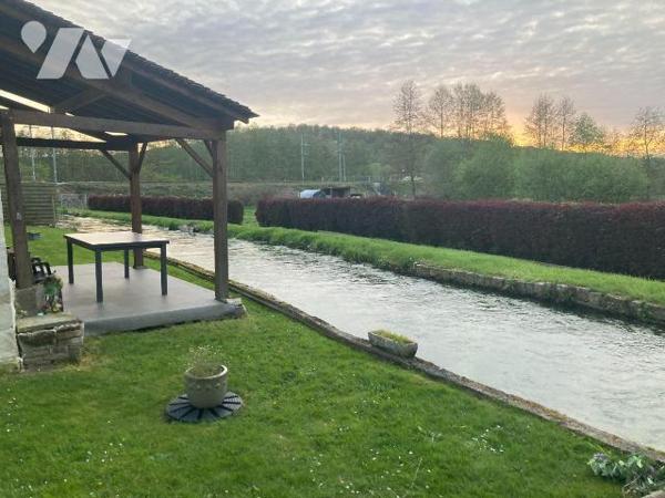 Située à 20 min de Bernay et à 14 min du Neubourg, l'étude vous présentent un Manoir du XVII° s...