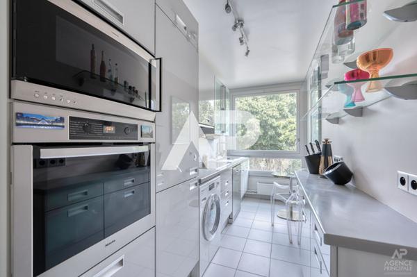 Appartement Rueil Malmaison 5 pièce(s) 105.56 m2 €695 000 ** - Référence 19190