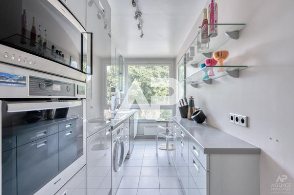 Appartement Rueil Malmaison 5 pièce(s) 105.56 m2 €695 000 ** - Référence 19190