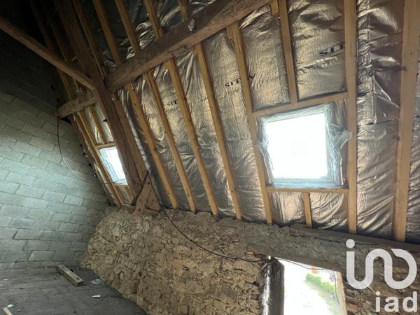 Maison 2 pièces de 49 m² à Saint-Sulpice-les-Feuilles (87160)