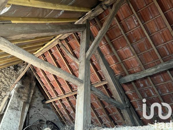 Maison 2 pièces de 49 m² à Saint-Sulpice-les-Feuilles (87160)