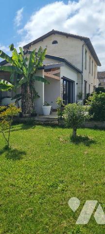 Maison à Vendre à Galgon (33133) en Gironde (33), 10 min de LIBOURNE, sur 920 m² de terrain ave...