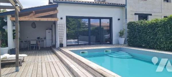 Maison à Vendre à Galgon (33133) en Gironde (33), 10 min de LIBOURNE, sur 920 m² de terrain ave...