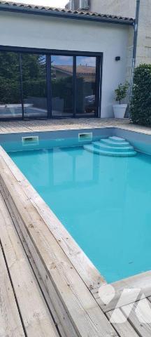Maison à Vendre à Galgon (33133) en Gironde (33), 10 min de LIBOURNE, sur 920 m² de terrain ave...