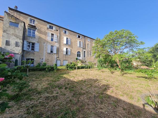 Maison Lectoure 12 pièce(s) 466.73 m2 Lectoure