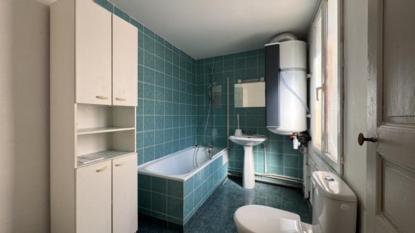 Avallon (89200) Climatisation, Chauffage Basse Consommation et Mobilier Inclus – Studio Prêt à Vivre