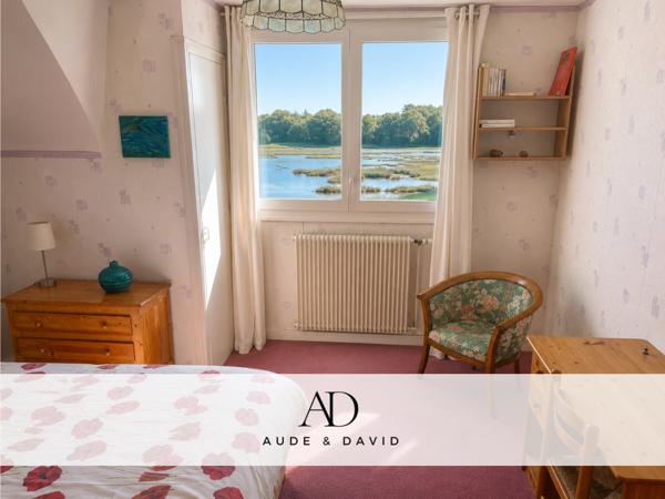 Maison
         7 pièces
        - 135 m² Bien prestige 950 000 € *