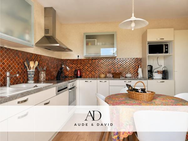 Maison
         7 pièces
        - 135 m² Bien prestige 950 000 € *