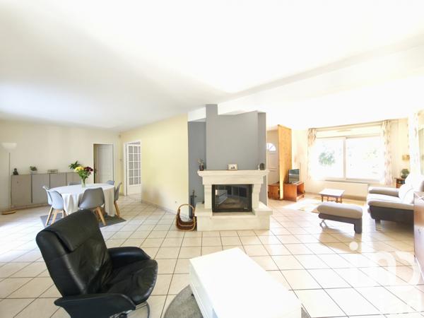 Maison à vendre 7 pièces 170 m² Saint-Witz