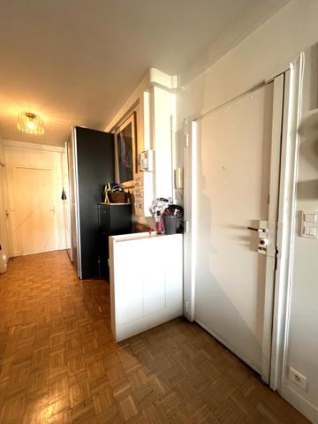 Appartement Atypique 4 pièces Métro Croix de Chavaux