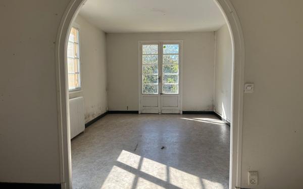 Maison à vendre    4 pièces •  Aire-sur-l'Adour