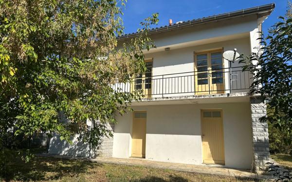 Maison à vendre    4 pièces •  Aire-sur-l'Adour