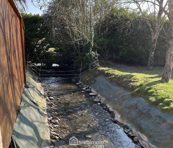Maison 240 m² à Gayan 65320