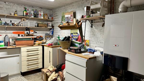 MAISON DE STANDING AVEC SOUS-SOL COMPLET ET GRAND JARDIN