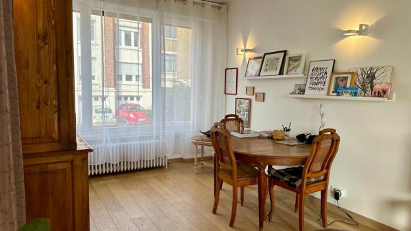 MAISON DE STANDING AVEC SOUS-SOL COMPLET ET GRAND JARDIN