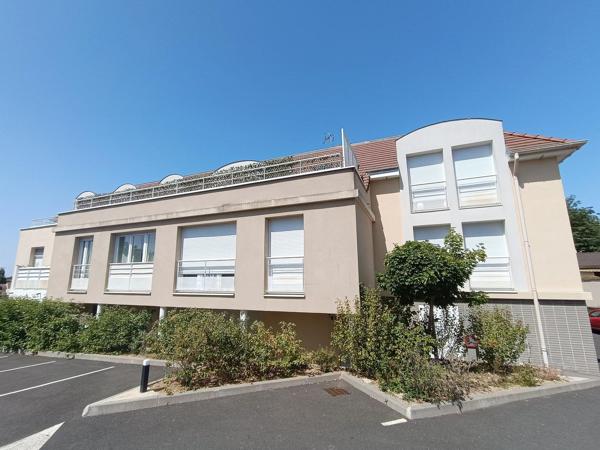 Résidence 2020 - grand 2 pièces de 44 m² avec parking privé.