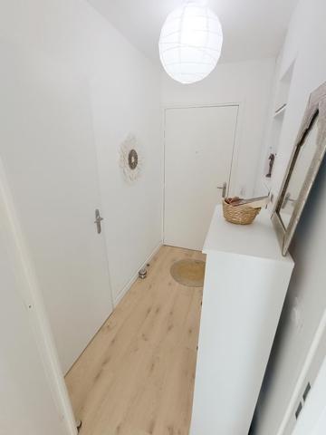 Résidence 2020 - grand 2 pièces de 44 m² avec parking privé.