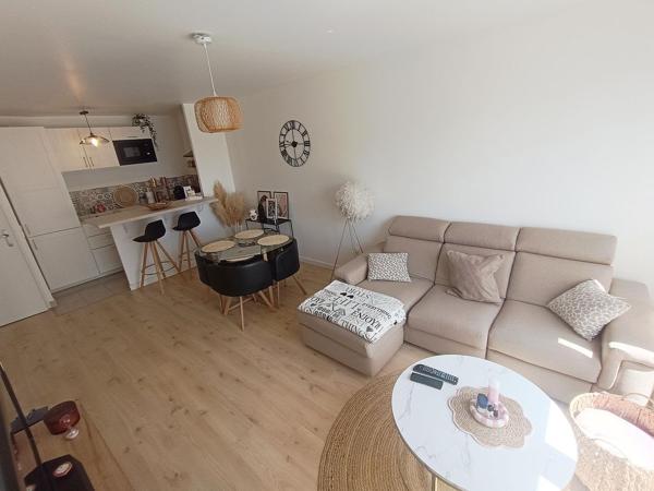 Résidence 2020 - grand 2 pièces de 44 m² avec parking privé.