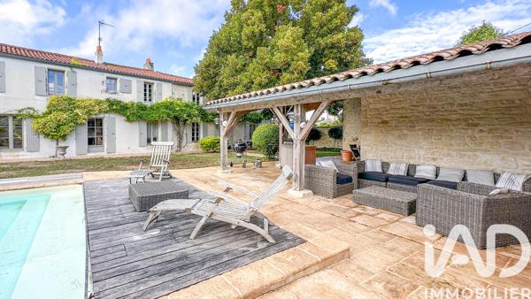Maison à vendre 8 pièces 240 m² Dompierre-sur-Mer