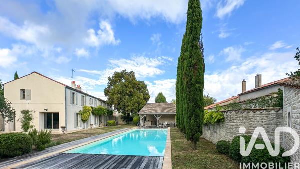 Maison à vendre 8 pièces 240 m² Dompierre-sur-Mer