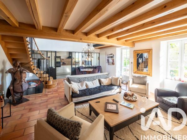 Maison à vendre 8 pièces 240 m² Dompierre-sur-Mer