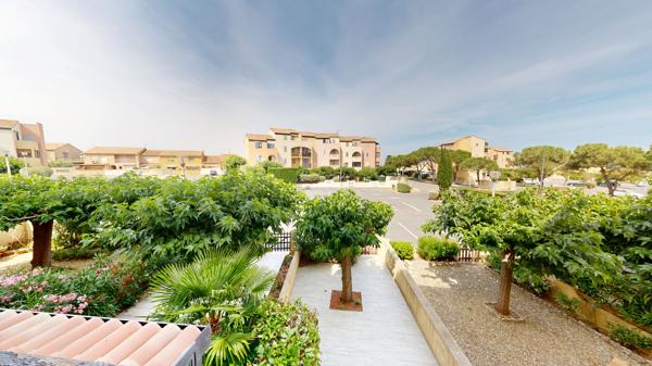 APPARTEMENT T3 (2 cabines) de 37m2 à Saint pierre la mer Piscine, tennis et parking privatif